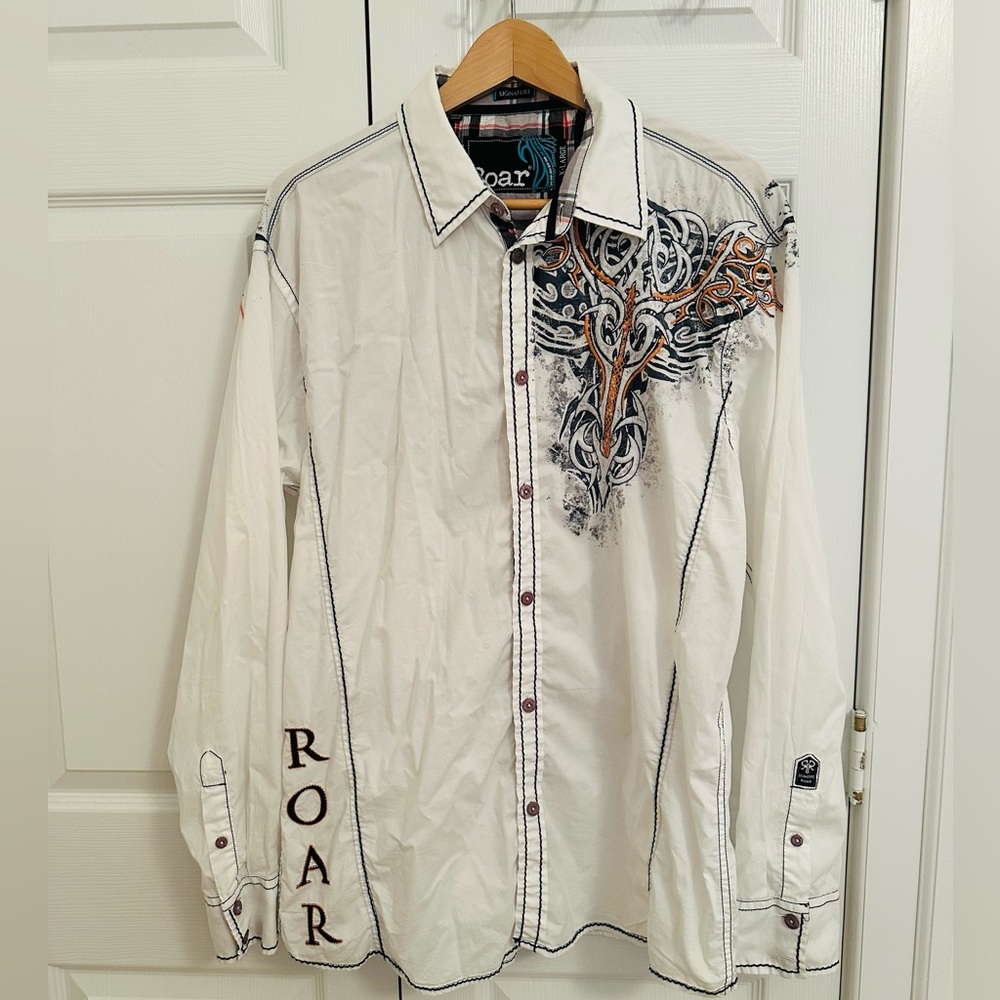 Roar brand mens XL shirt